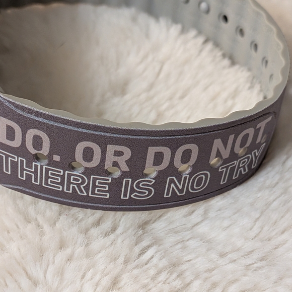 Disney Collectible Star Wars Magic Band - Picture 3 of 6